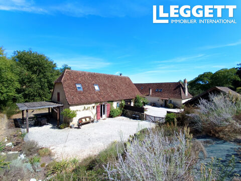   Maison en pierre avec g�te � la campagne avec piscine Maison - 9 pi�ce(s) - 253 m�