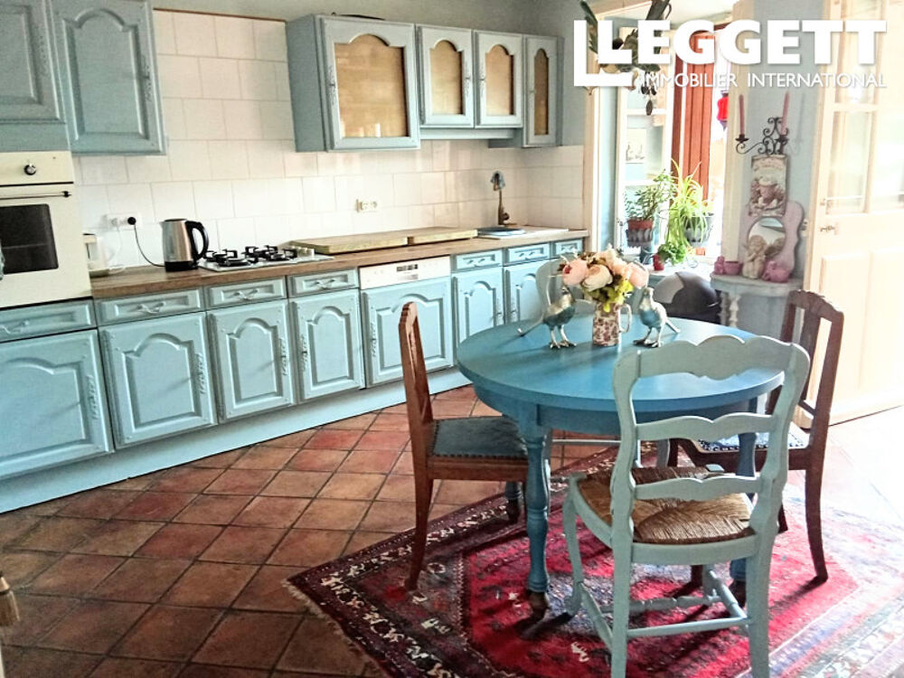 Vente Maison Une charmante maison de 4 chambres, chargée d'histoire, située au centre d'une petite cité de caractère. Jugon-les-lacs - commune nouvelle