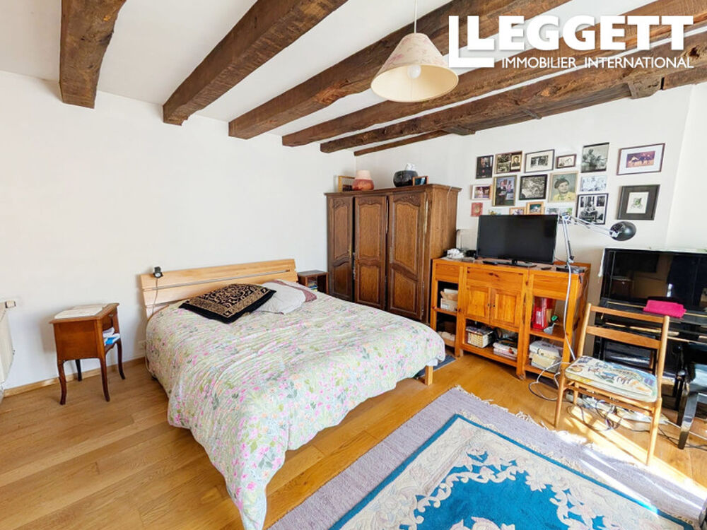 Vente Maison Maison de caractère avec un joli jardin au c?ur de la charmante petite ville de Felletin Felletin