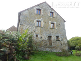  Remise / Grange à vendre 3225 m² La chapelle-baloue