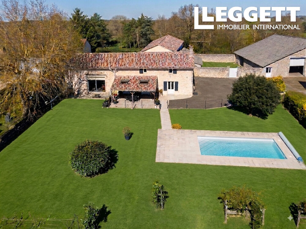 Vente Maison Propriété magnifiquement rénovée avec gîte, annexe indépendante et piscine Valence-en-poitou