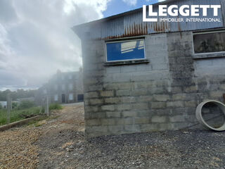  Remise / Grange à vendre 2 pièces 140 m²