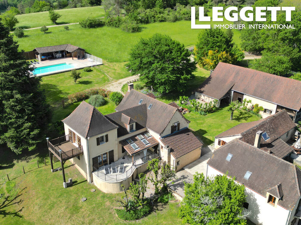 Belle propriété avec gite et grange au c?ur du Périgord Noir