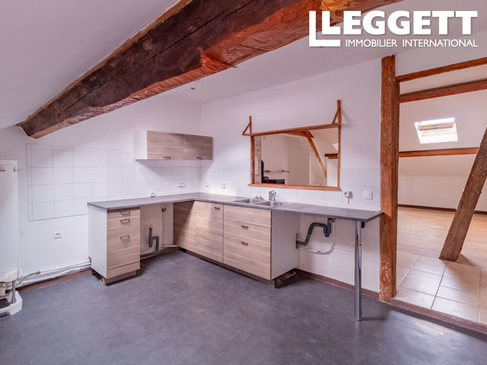 4 pièces 87 m² (119 m² au sol) en dernier étage - calme - Moutiers centre - proche domaine skiable 3 Vallées