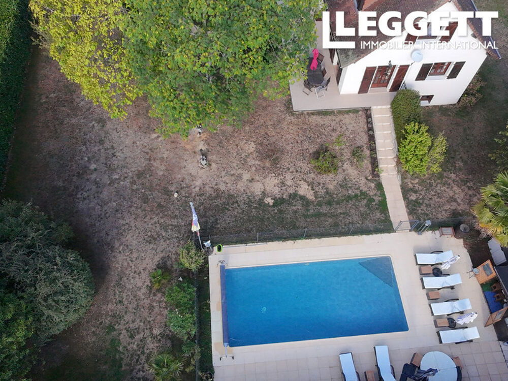Vente Maison Spacieuse maison de village 4 chambres avec piscine, terrasse, vues sur la campagne et logement modulable<br /> Saint-saud-lacoussiÈre