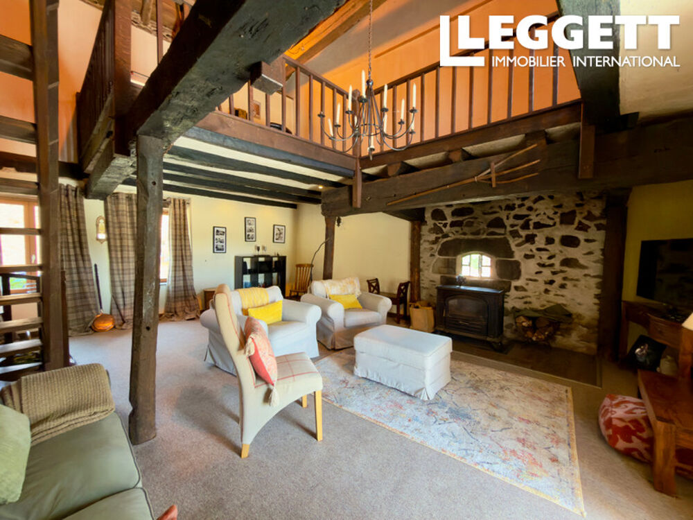 Maison en pierre de 4 chambres avec grand jardin, près de Rochechouart