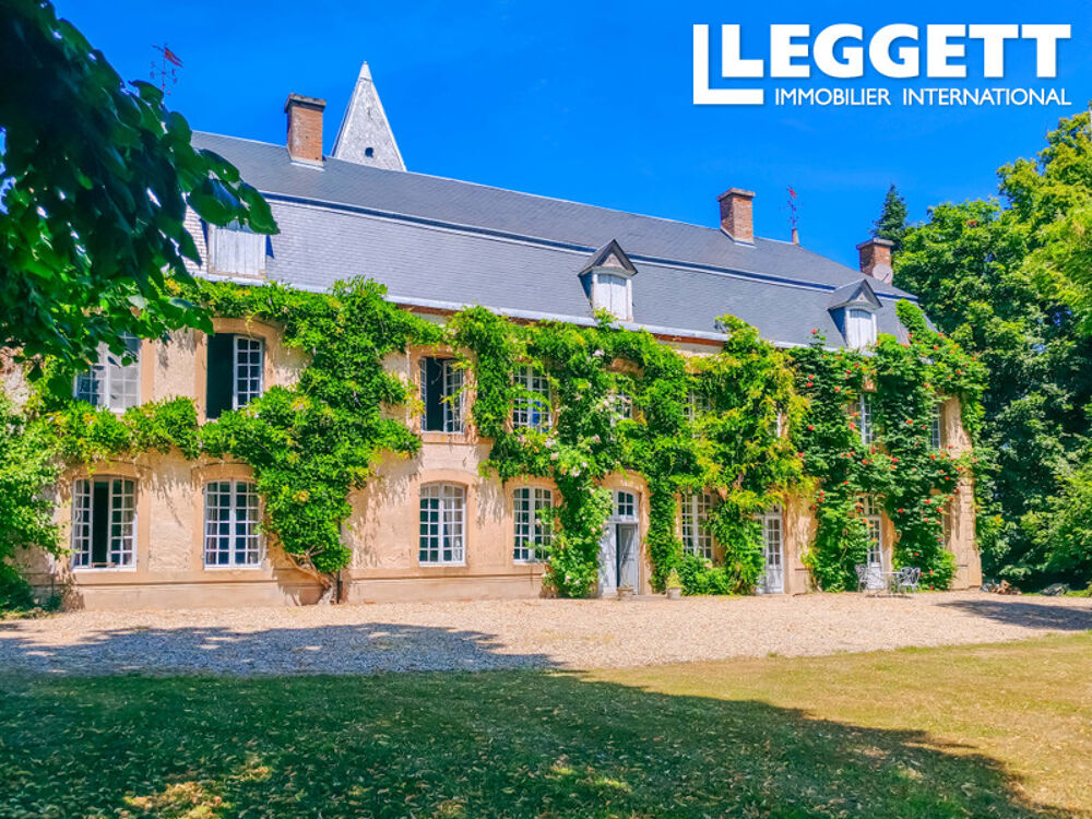 Maison 15 pièces 490 m² · à Theneuille · 490 m² · 950 000 €
