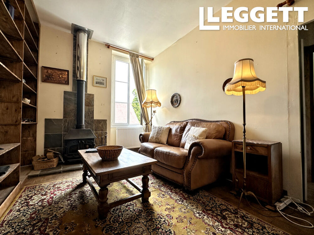 Vente Maison Maison mitoyenne parfaite avec une chambre située dans le centre du ville, prix Prix à négocier, Le blanc