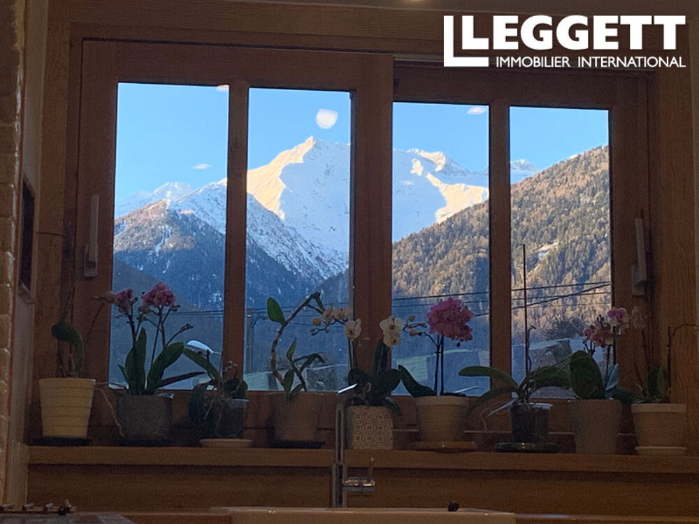 Papilio- gîte de montagne dans les Pyrénées avec une activité de gîte bien établie et une vue sur les montagne