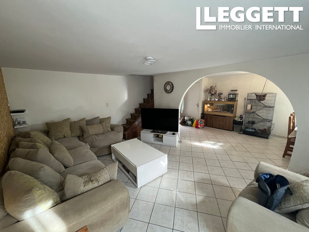 Vente Maison Maison de village indépendante bien présentée avec cour et terrain séparé Saint-amand-jartoudeix