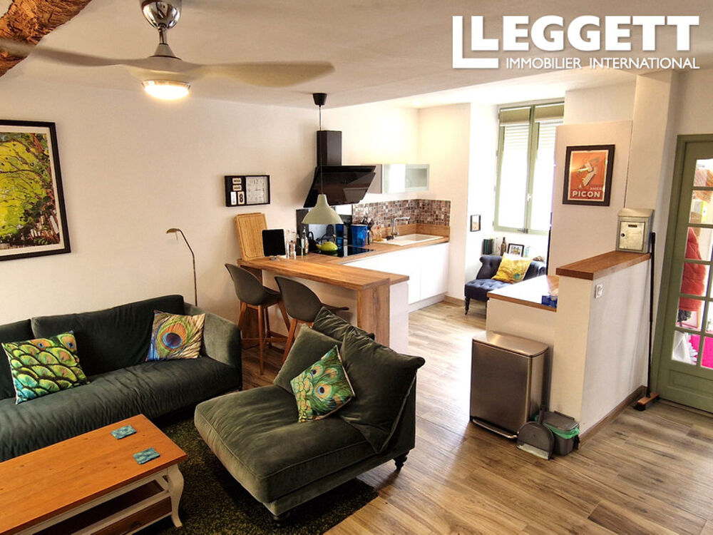 Vente Maison Une superbe propriété T5 en pierre , avec 2 sdb, bureau, cour et terrasse, dans un village au bord du canal. Homps