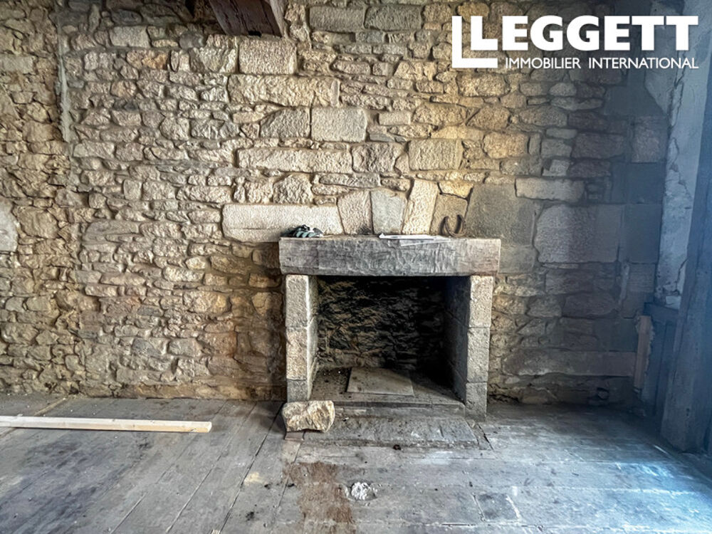 Rare opportunité de rénovation dans bâtiment classé au c?ur du Dinan historique ? beau potentiel