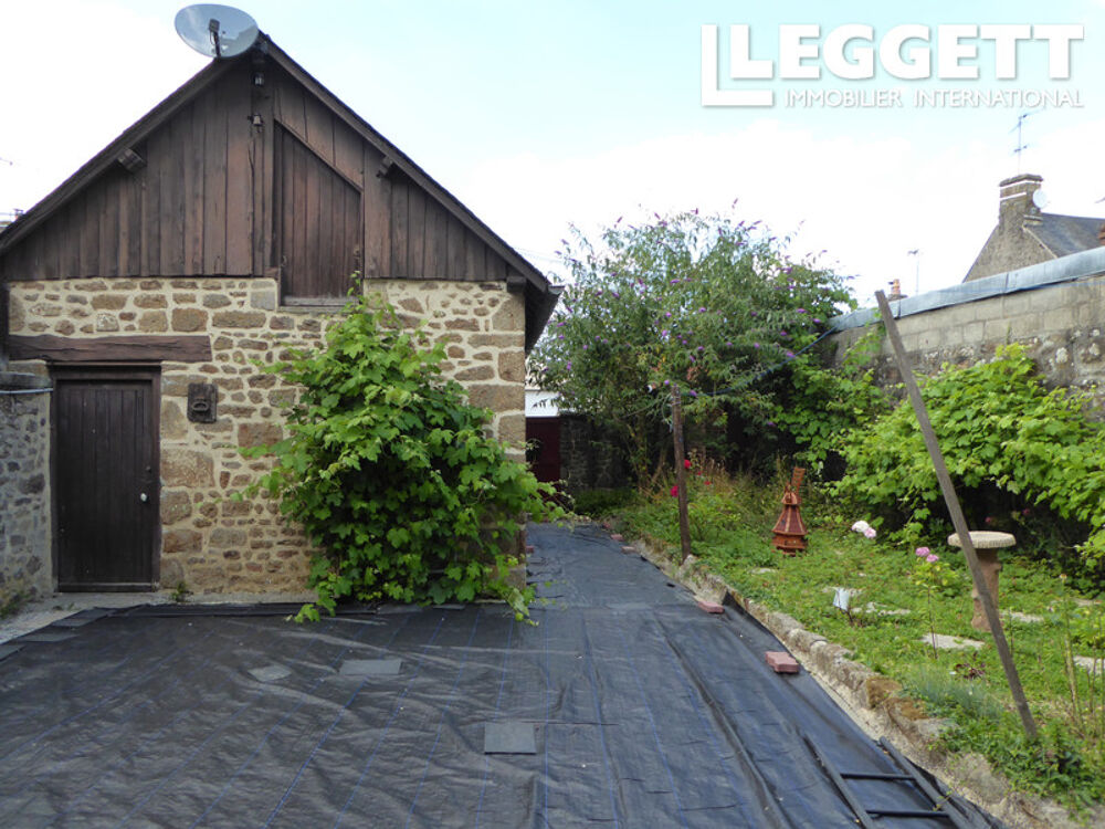 Vente Maison Belle maison de bourg avec garage et jardin à St Fraimbault proche de Domfront. Saint-fraimbault