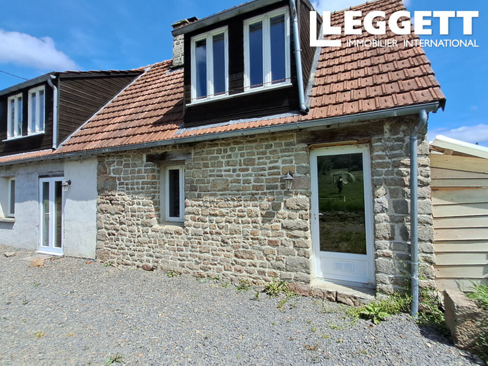 Vente Maison Spacieuse et superbe maison avec terrasse et garage, offrant une vue imprenable sur la belle campagne normandy Sourdeval