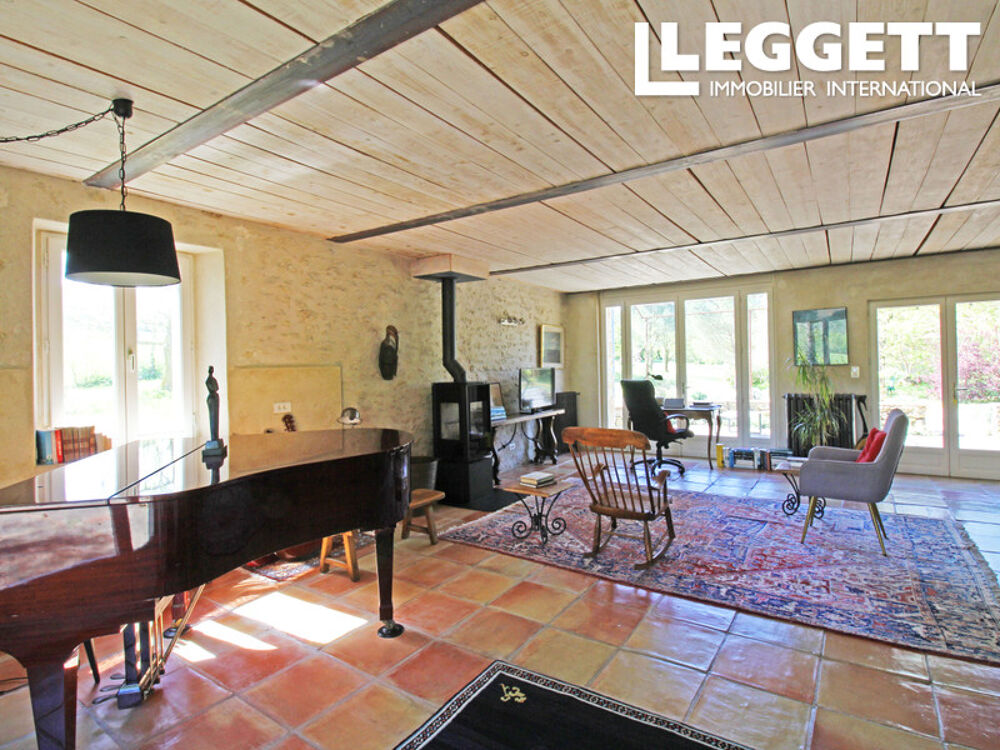 Vente Maison Magnifique propriété rénovée avec piscine, dépendance et vue dégagée sur la campagne Salles-sur-l'hers