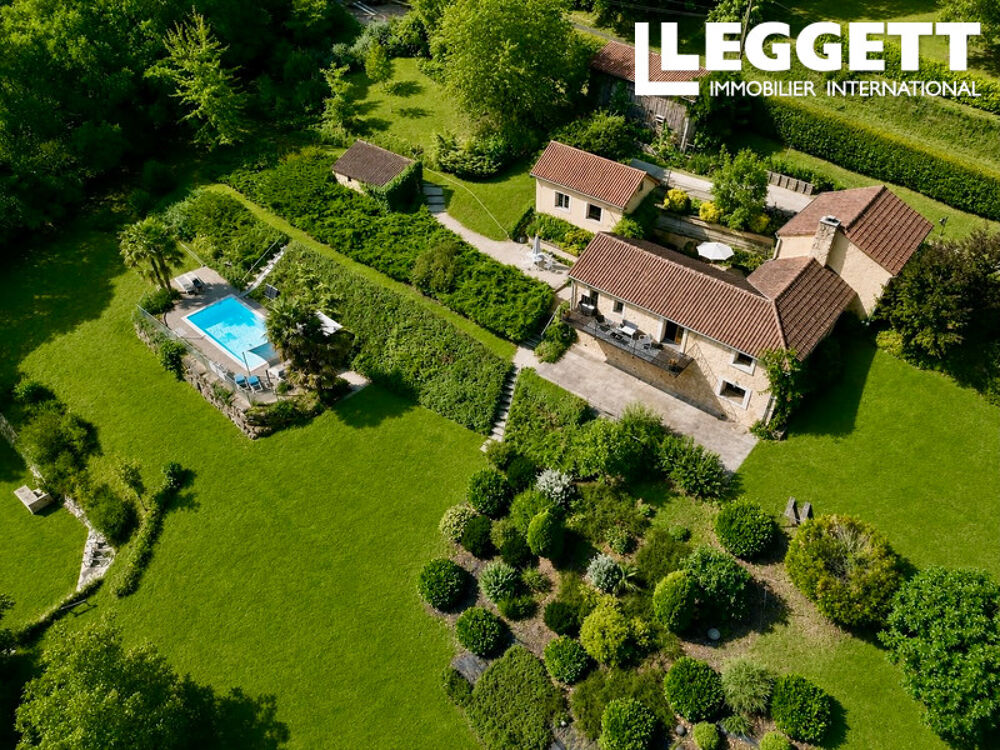 Vente Maison Pays de Belvès. Propriété en pierres restaurée avec gîte, piscine et superbes vues. Sagelat