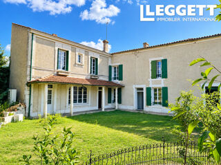 Vente Maison À l'origine une ferme, maintenant une maison à distance de marche des commerces, ecole primaire. Marcillac-lanville