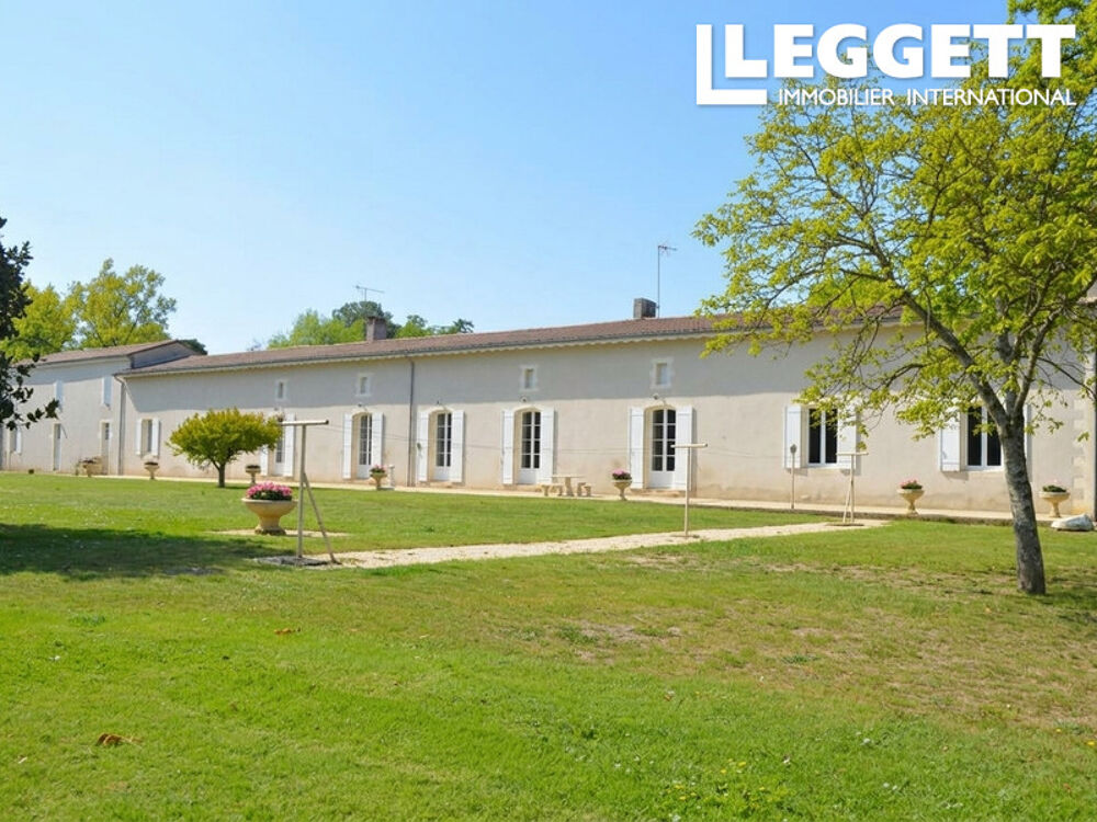 Vente Propriété/Château A quelques minutes du centre-ville de Marmande, agréable château du XIV et XV siècle en partie rénové Marmande