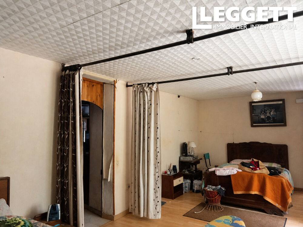 Vente Maison Ancienne fermette à rénover avec grange attenante et jardin de 1673m² Nabinaud