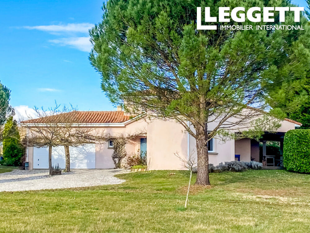 Vente Maison Superbe maison contemporaine proche de Mansle. 4 chambres. Plain pied. Vaste terrain clos et calme. Mansle