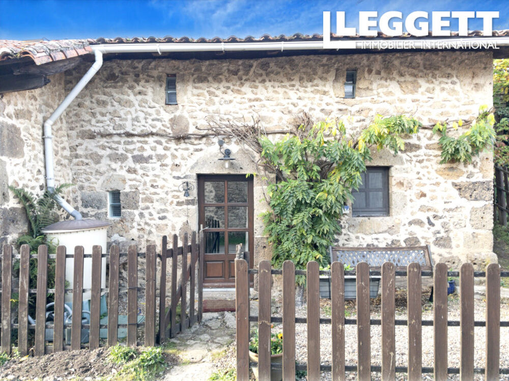 Maison 3 pièces 82 m² · à Pressignac · 82 m² · 69 000 €