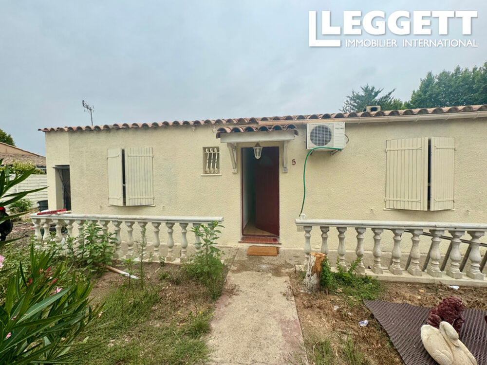 SOUS OFFRE Maison familiale compacte de plain-pied, avec garage, piscine et grand jardin