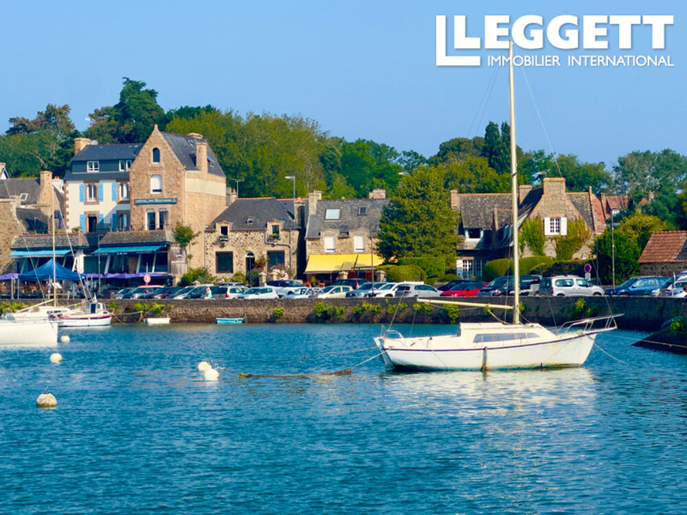 Vente Maison Première ligne sur le port de Ploumanac'h , maison de pêcheur en pierre 5 chambres jardin clos vues mer Perros-guirec