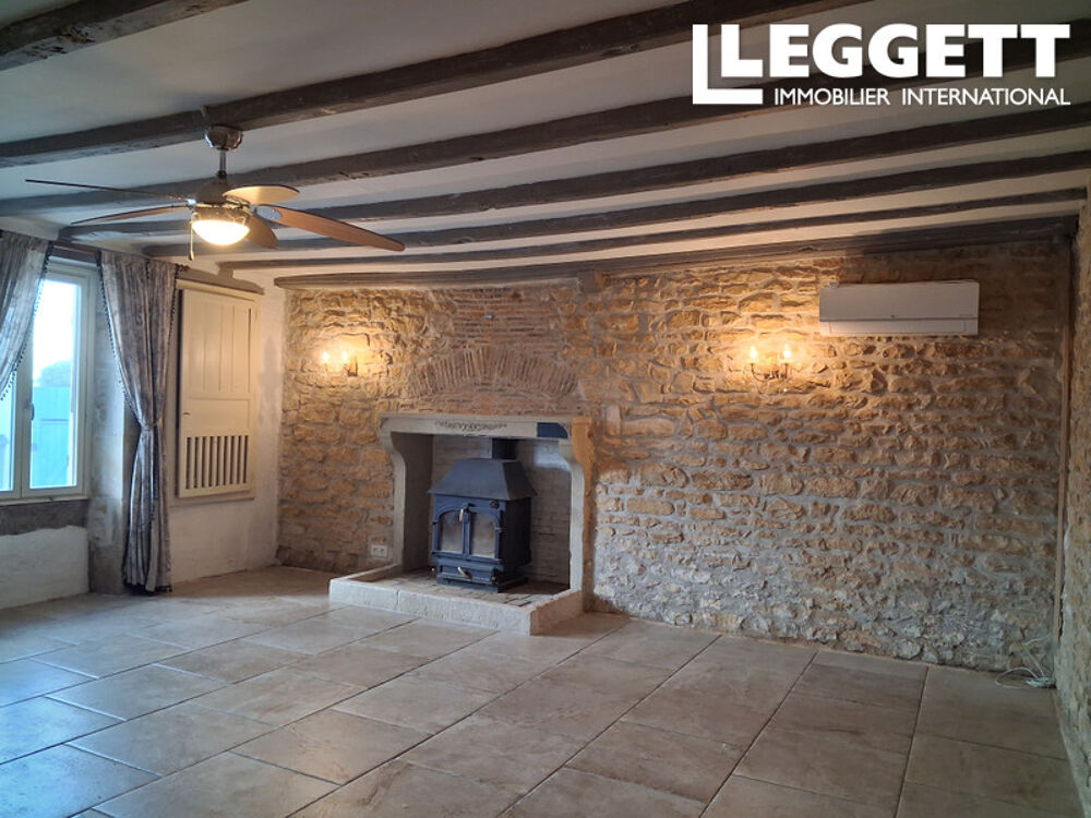 Vente Maison Maison de campagne individuelle de caractère avec trois chambres et une grange GenouillÉ