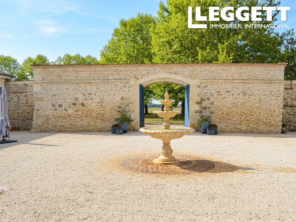 Vente Propriété/Château A quelques minutes du centre-ville de Marmande, agréable château du XIV et XV siècle en partie rénové Marmande