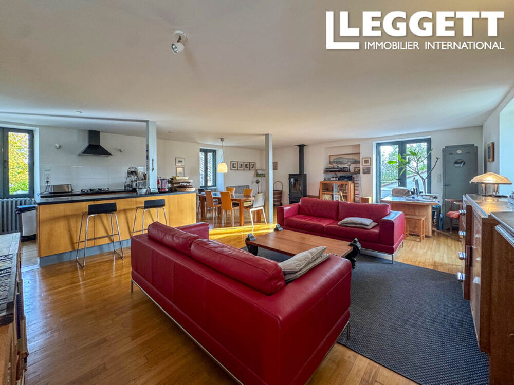 Vente Maison Deux maisons en pierre rénovées avec grange, garage, piscine et vues sur 9 297 m² à vendre à Sérignac (Lot) SÉrignac