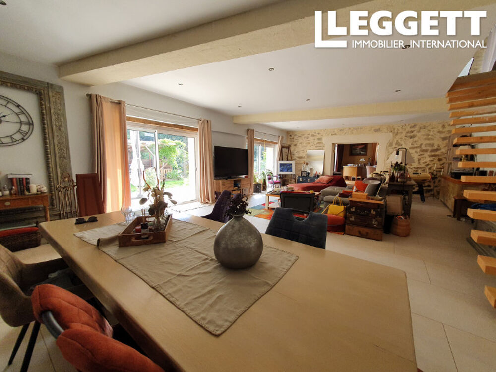 Vente Maison Propriété viticole, mas en pierre de caractère récemment rénovée avec potentiel locatif. Saint-laurent-de-carnols