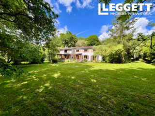  Maison � vendre 15 + pi�ces 323 m�