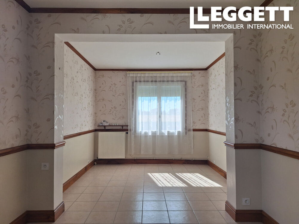 Vente Maison Maison de 126m2 , 1  cuisine, 1 salle/séjour, 3 chambres, 2 salles de bain, 1 sous-sol complet Terrain 976m2 Giberville
