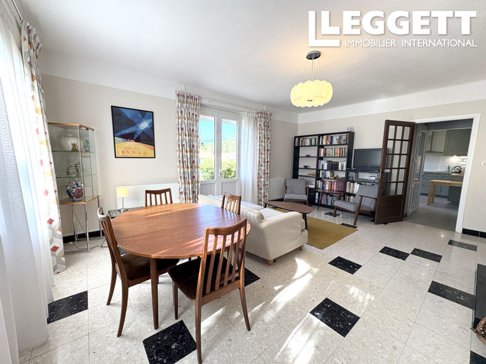 Vente Maison Maison familiale à Lavelanet de 7 pièces dont 5 chambres, cuisine et séjour, garage, terrasse et jardin Lavelanet