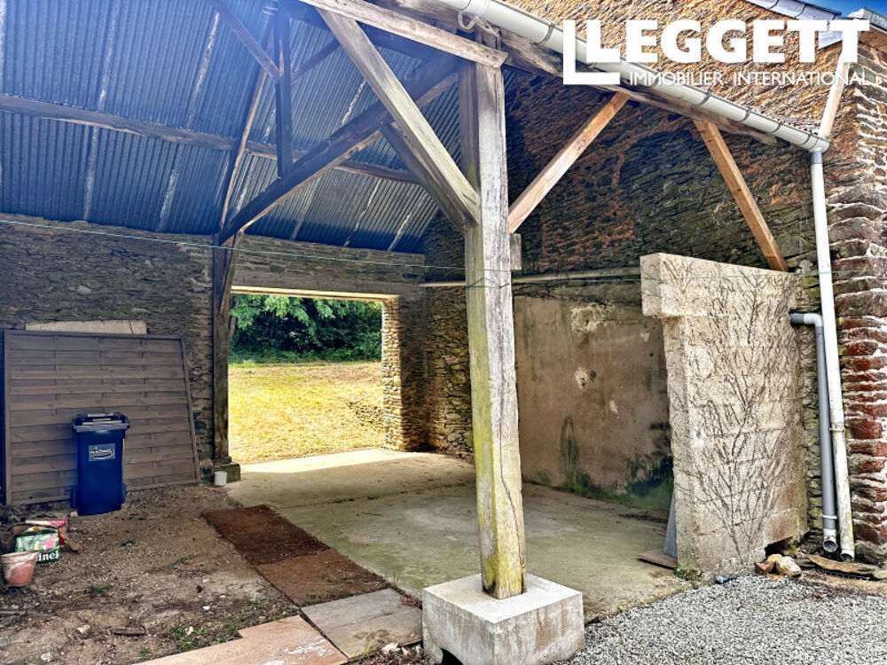Maison de vacances idéalement située à proximité de Josselin, de Guégon et du canal de Nantes à Brest.