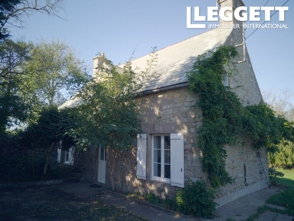 Vente Maison Maison à vendre à Fermanville avec vue mer, terrain de 1 400 m² et dépendance Fermanville