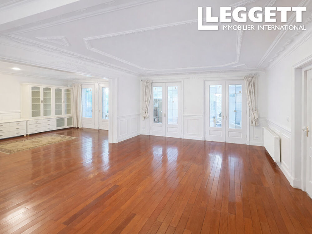 Vente Maison St-Maur (94), maison récente, 10 Pièces (4/6 chambres), 375m2 hbt sur 800m2 terrain proche RER A Parc St-Maur Saint-maur-des-fossÉs