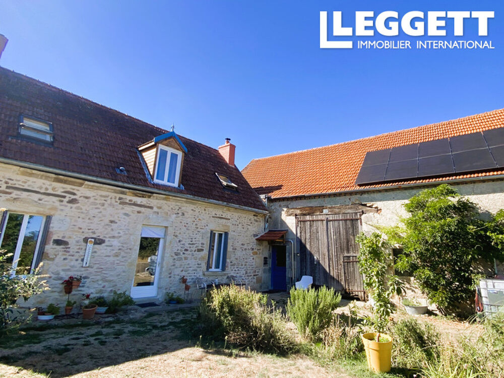 Vente Maison Maison traditionnelle avec grange attenante, gîte, dépendances, mobil-home, jardins et puits dans le Cher Reigny