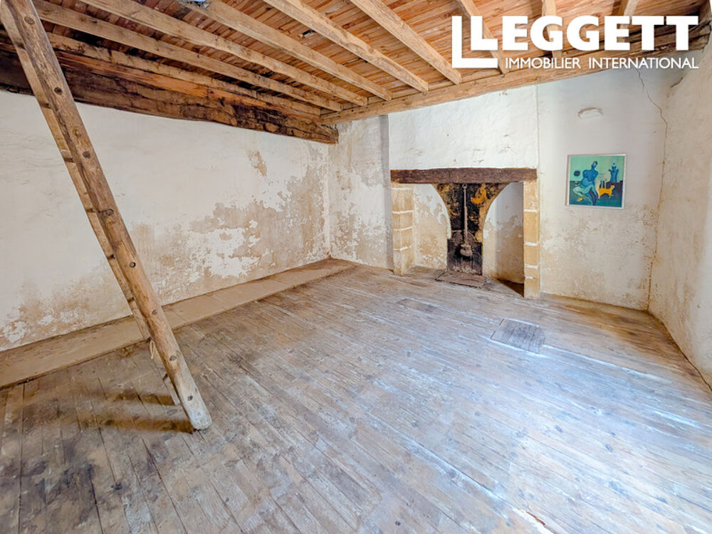 Vente Maison Maisonnette du 15ème/16ème siècle à restaurer entièrement dans un village historique à proximité d'un château. Badefols-d'ans