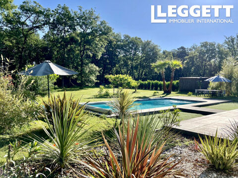   Belle maison de luxe individuelle de 4 chambres avec piscine chauff�e et jardin paysager Maison - 7 pi�ce(s) - 155 m�