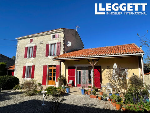   Belle maison en pierre, au c?ur de la Charente, dans un endroit calme. Maison - 7 pi�ce(s) - 151 m�
