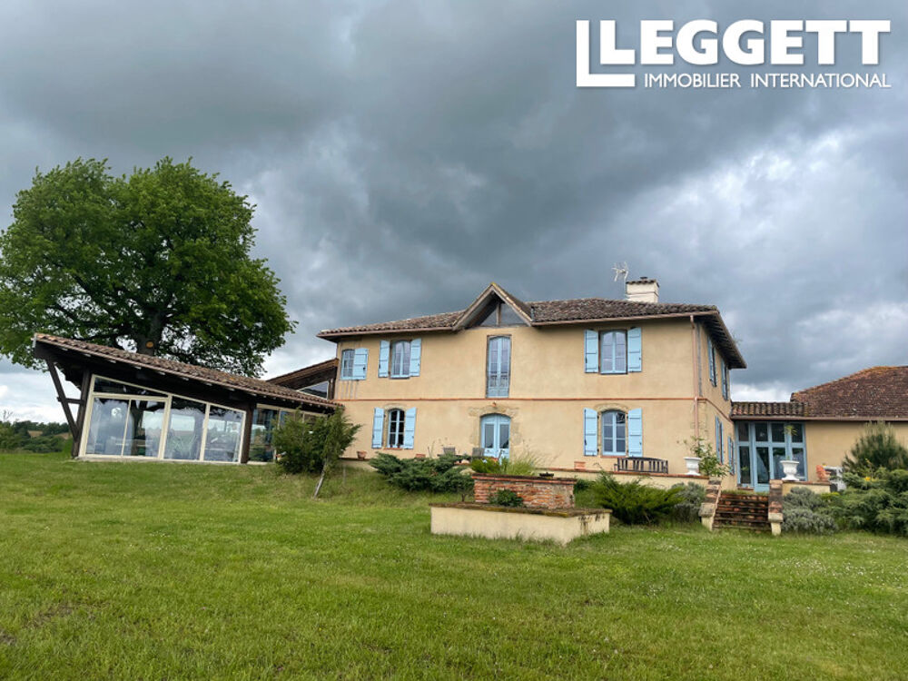 Vente Maison A 1H de Toulouse, Maison de Maitre rénovée avec piscine intérieure sur 2 HA 20 de terres, vue sur les Pyrénées Simorre