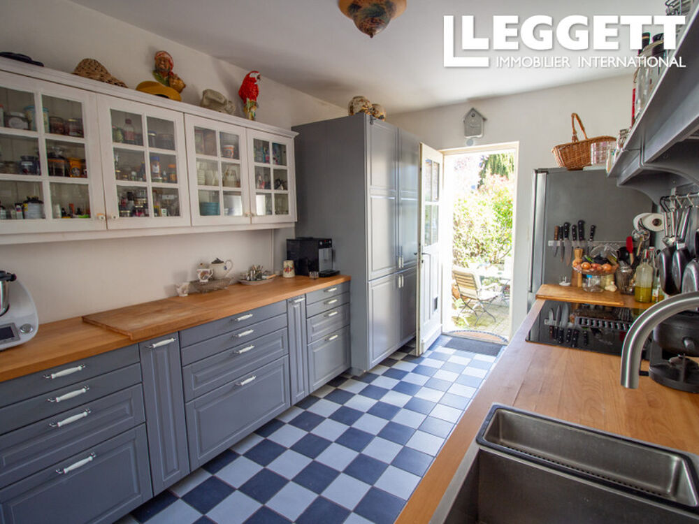 Vente Maison Intra-muros de Richelieu, maison de trois chambres avec jardin et dépendances Richelieu