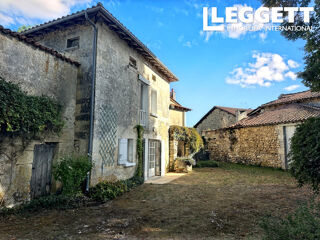 Vente Maison Belle propriété en pierre de 5 chambres avec cour, grange, jardin et paddocks près de Brantôme<br /> Paussac-et-saint-vivien