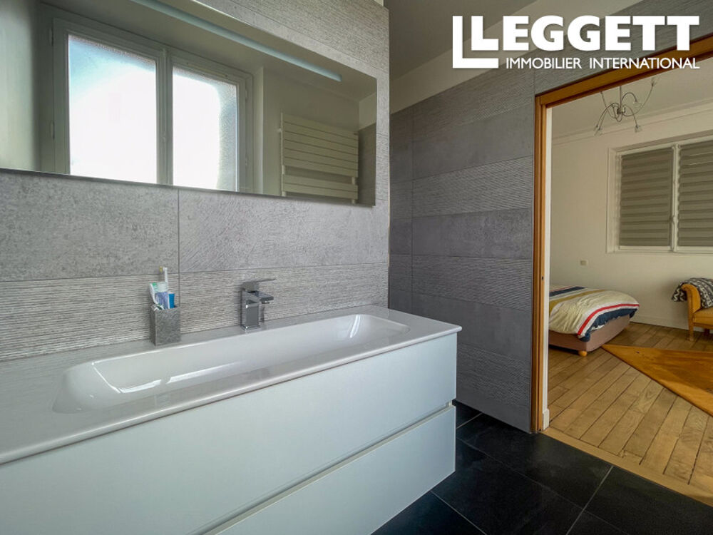 Vente Maison Maison de caractère indépendante, 7 pièces avec dépendance à vendre à 95250 Beauchamp, proche de la gare Beauchamp