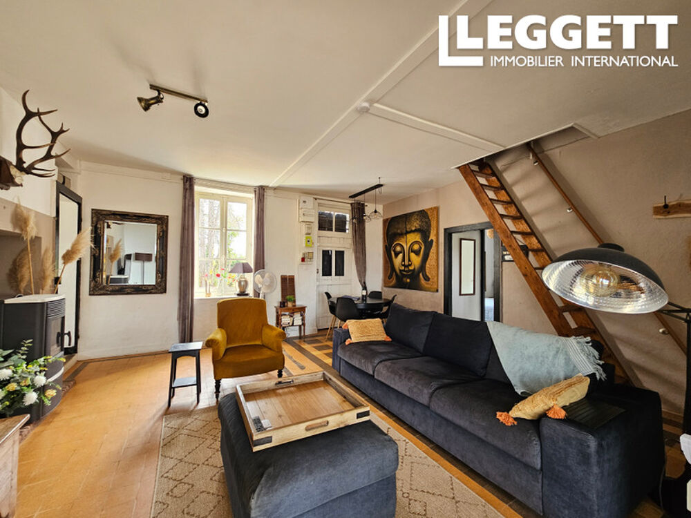 Vente Maison Charmante maison de campagne avec belles vues, terrasse et terrain de 2 049 m² près de Cosne-d'Allier Tortezais