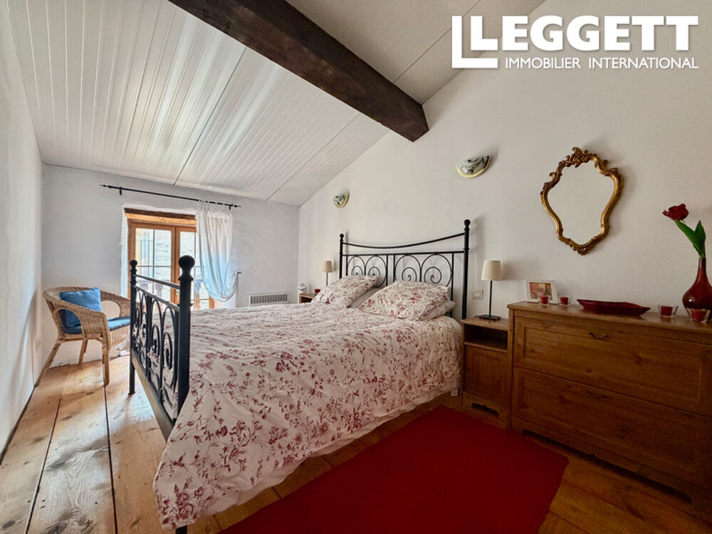 Vente Maison Magnifique maison de village en pierre entièrement rénovée à Finestret avec terrasse de toit<br /> Finestret