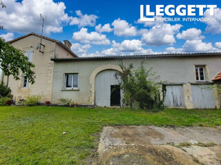 Vente Maison Maison en pierre, avec 3 chambres, granges, garage, jardin et vue sur l?église et le village de Verteillac Verteillac
