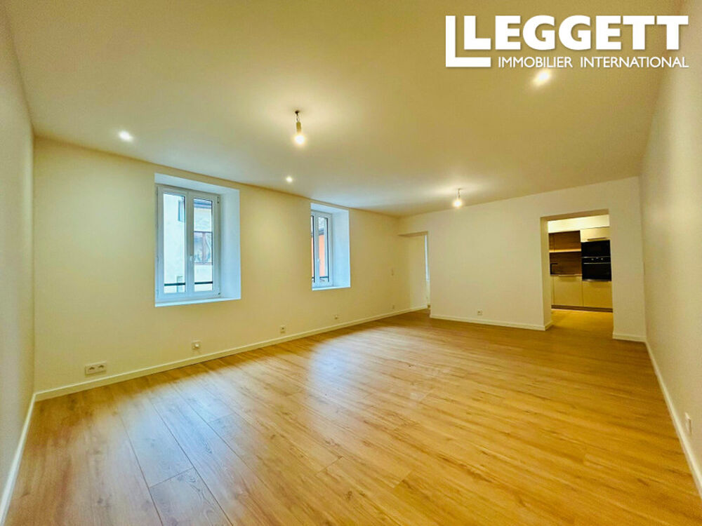 Vente Appartement Duplex Élégant de 2 Chambres dans un Immeuble Historique Rénové au C?ur du Vieil Annecy Annecy