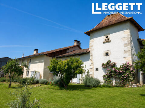   Authentique fermette de caractère avec pigeonnier, belle grange attenante, vaste atelier et studio indépendant Maison - 7 pièce(s) - 208 m²